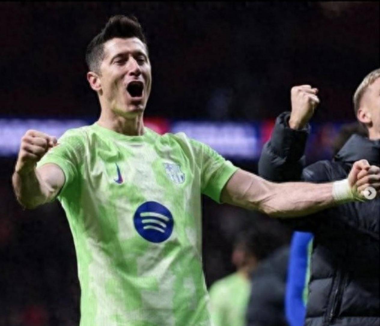 拜仁险胜本菲卡，莱万乌龙送礼亚洲杯